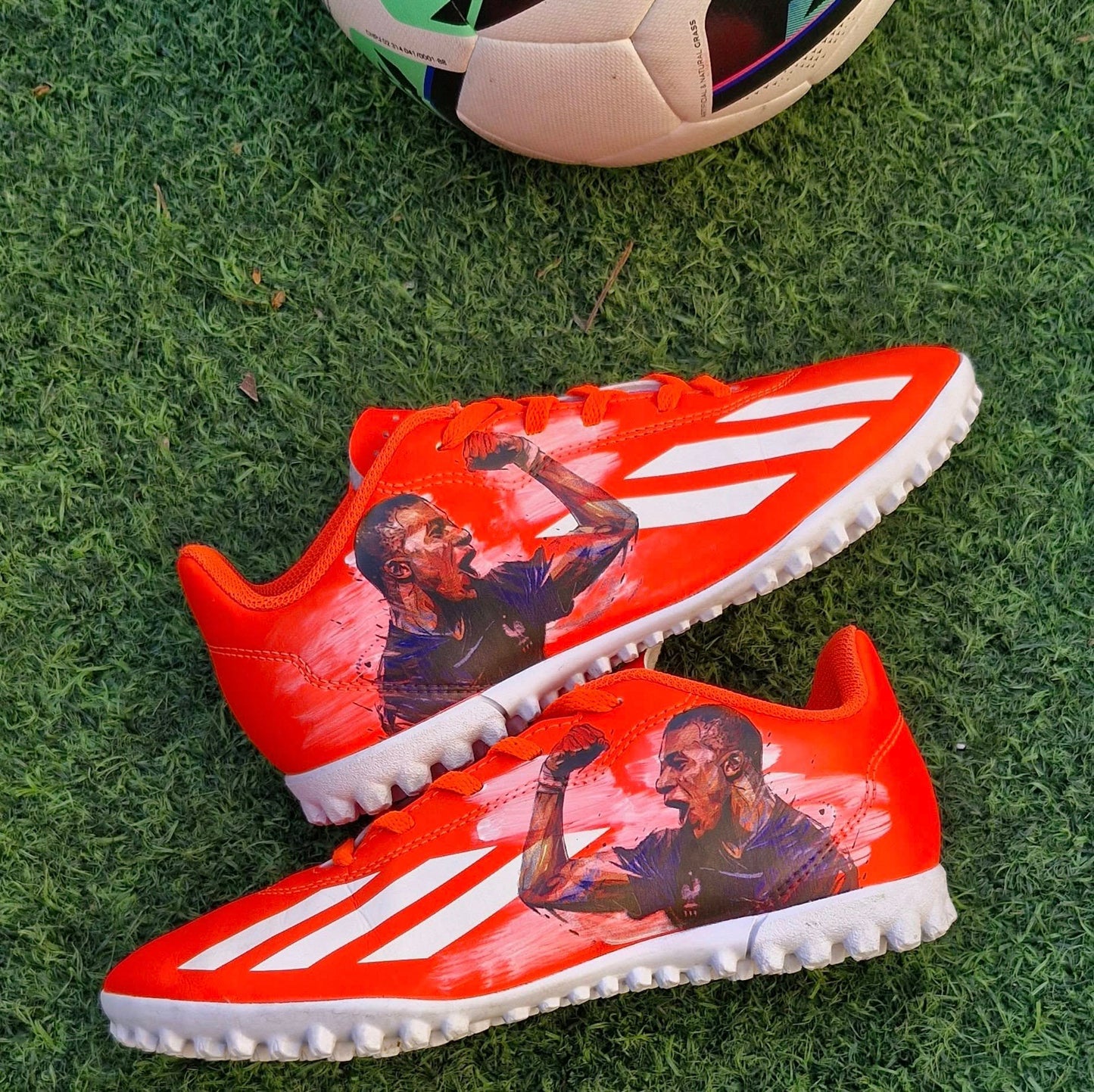 נעלי כדורגל אמבפה